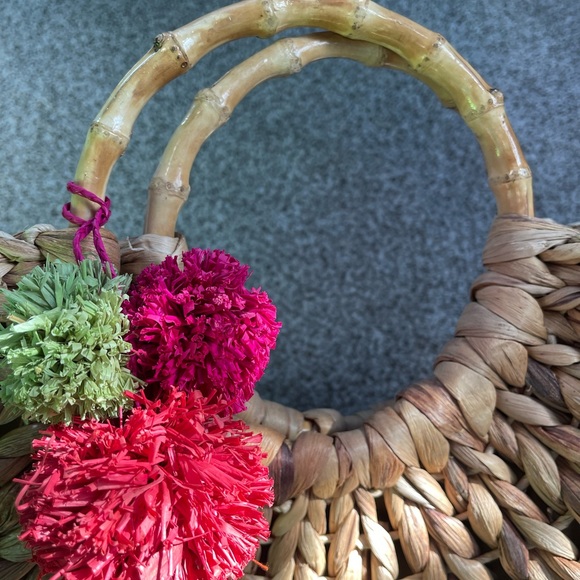 Limited Edition Straw Beach Bag with Bamboo Handles and Raffia Pom Poms - Picture 3 of 6